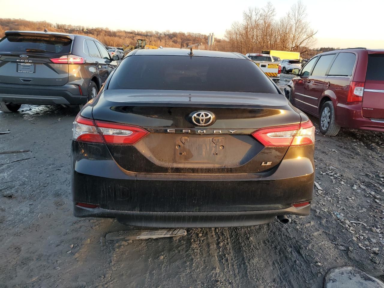 2019 TOYOTA CAMRY L - Фото 6