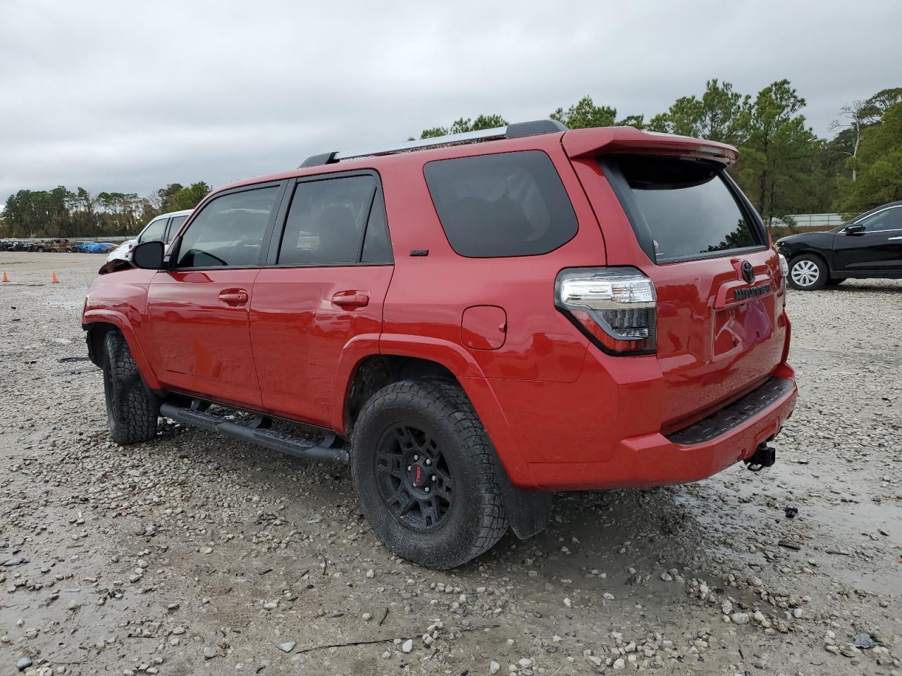 2024 TOYOTA 4RUNNER SR - Image 2
