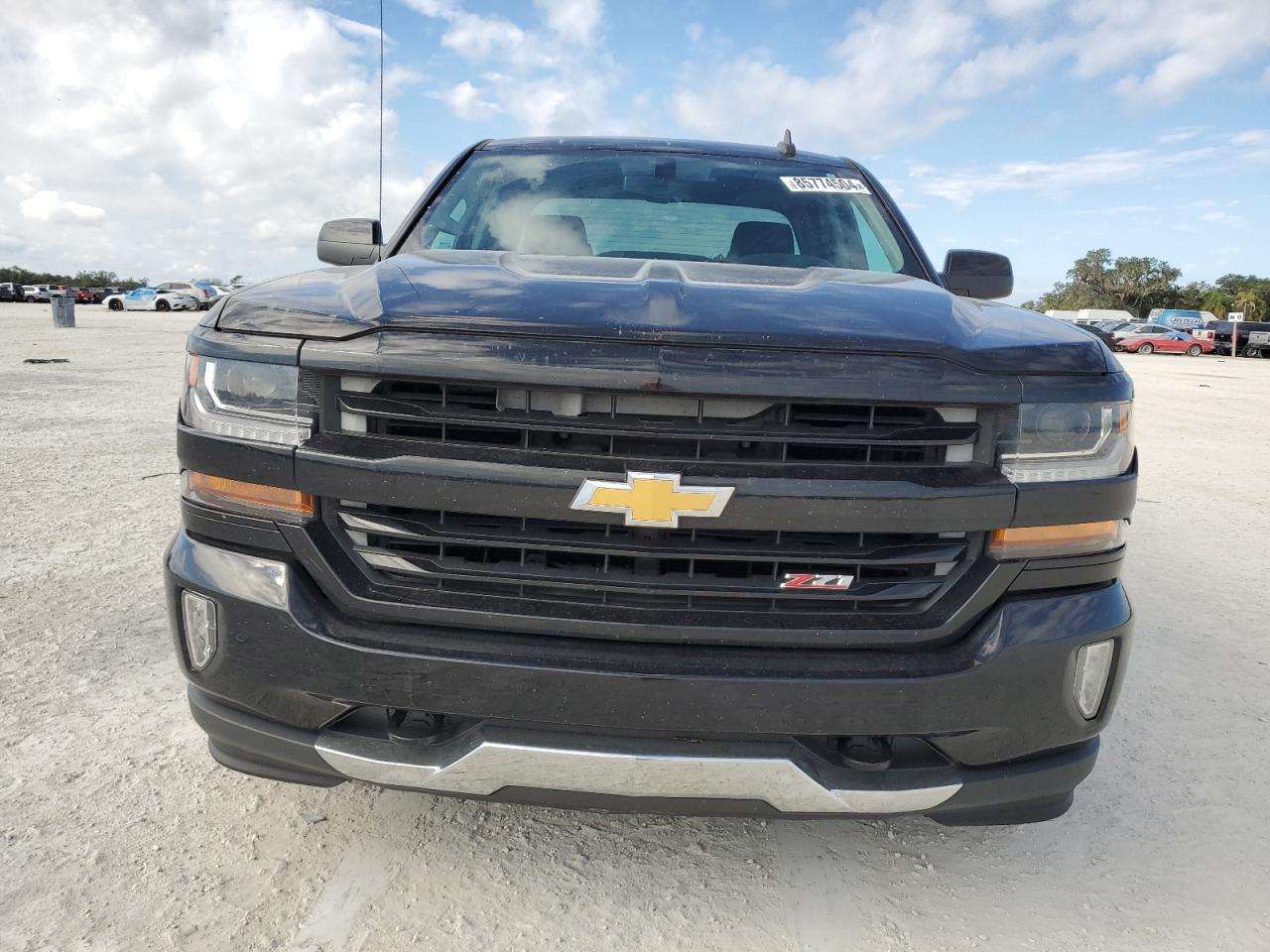 2017 CHEVROLET SILVERADO - Image 5