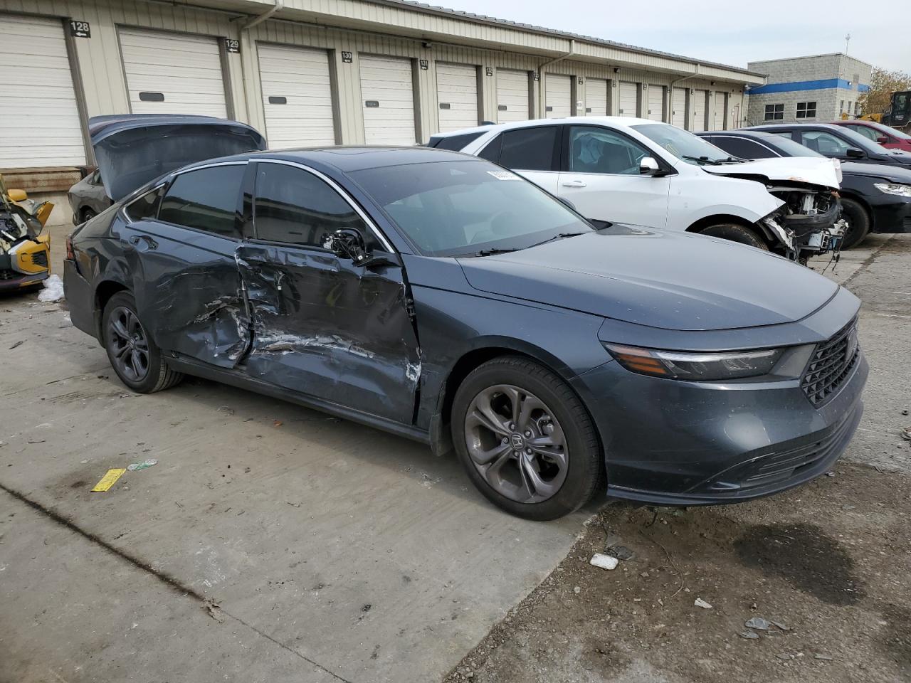 2024 HONDA ACCORD EX - Фото 4