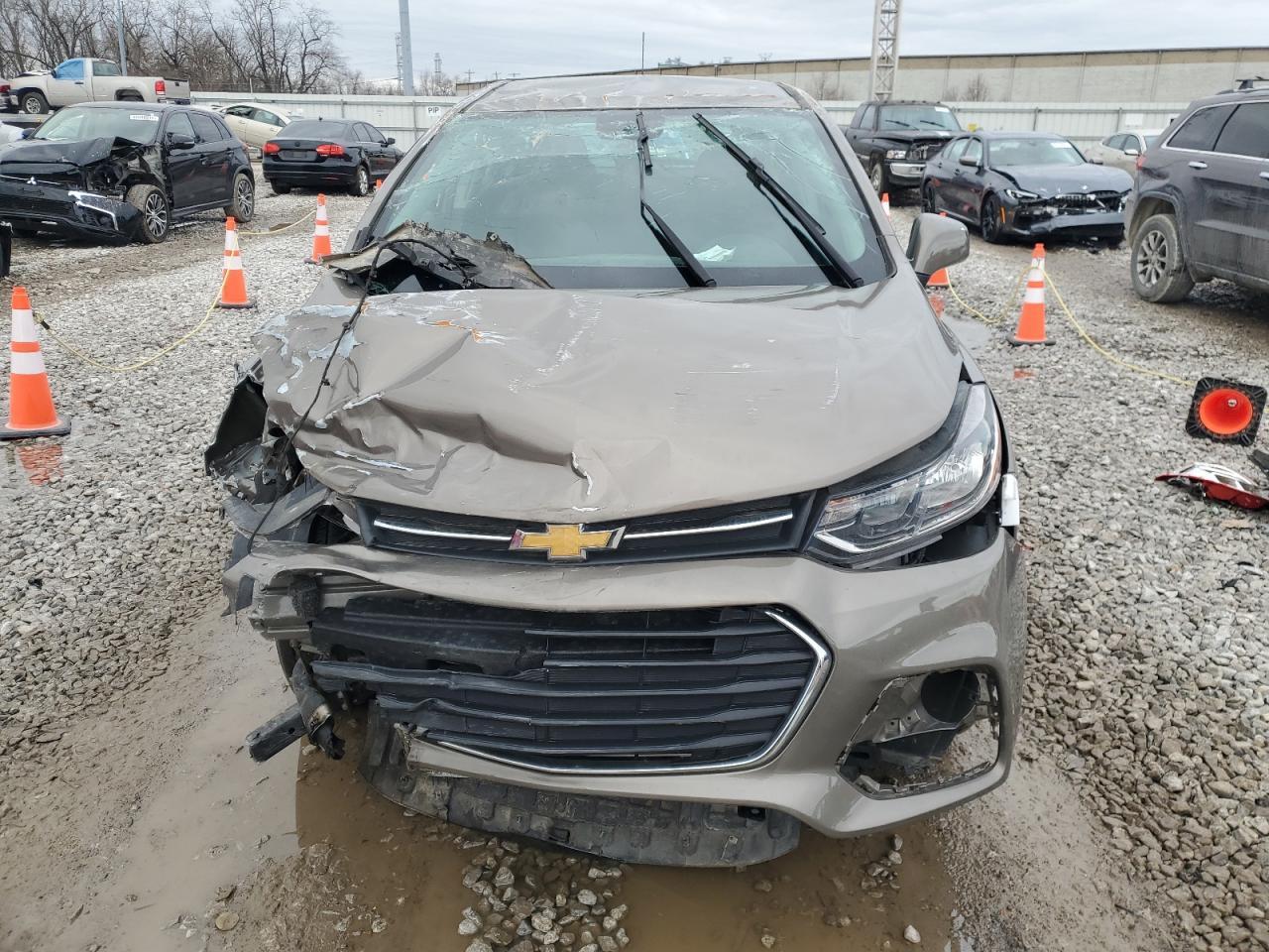 2021 CHEVROLET TRAX LS - Image 5
