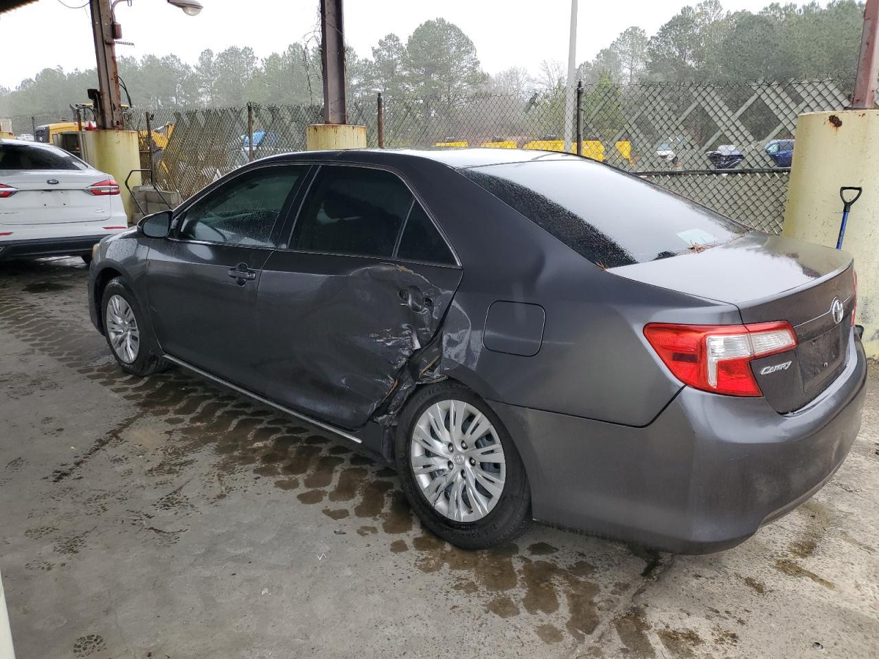 2013 TOYOTA CAMRY L - Фото 2