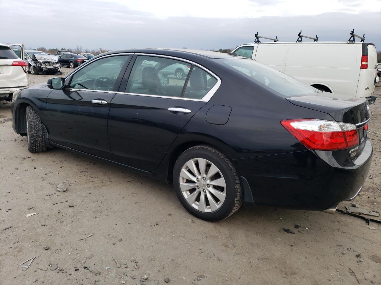 2015 HONDA ACCORD EXL - Image 2