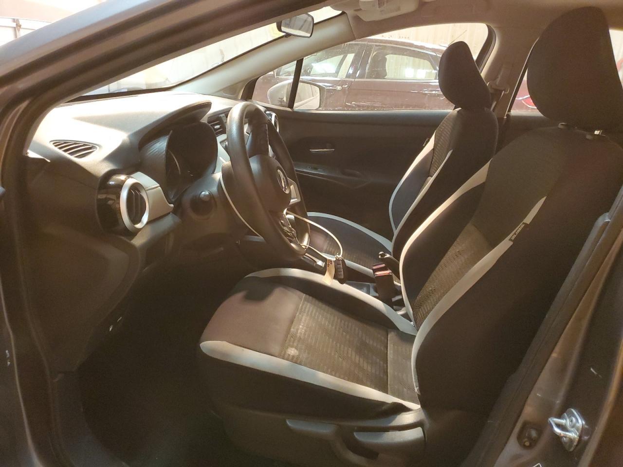 2021 NISSAN VERSA SV - Фото 7