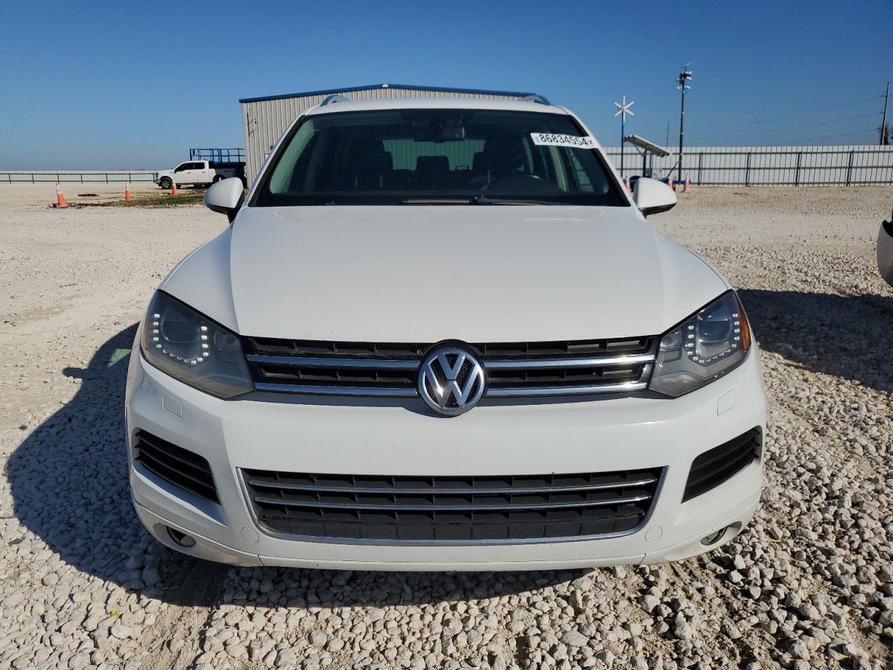 2014 VOLKSWAGEN TOUAREG V6 - Image 5