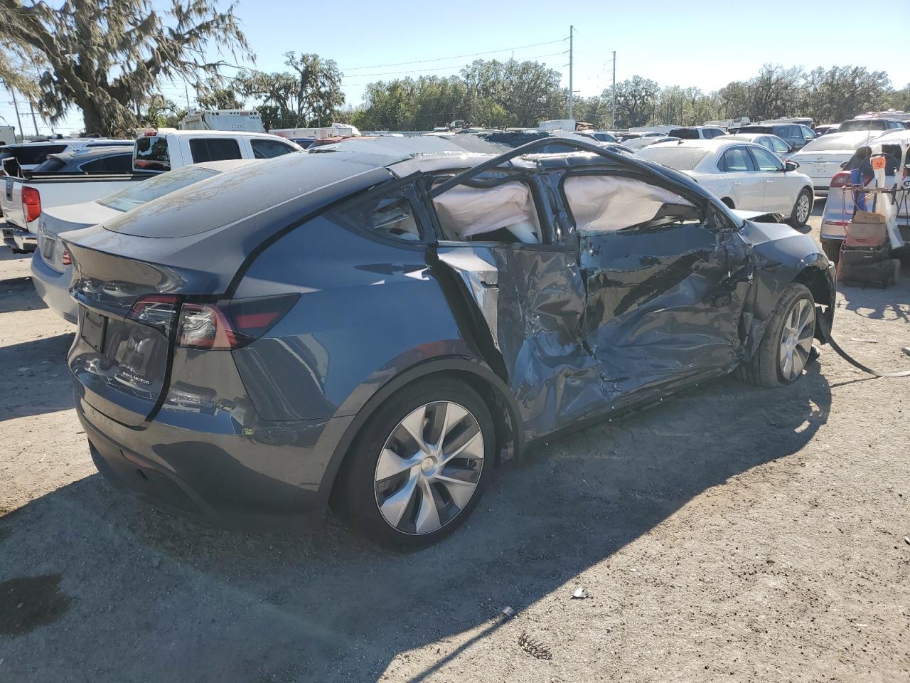2023 TESLA MODEL Y - Фото 3