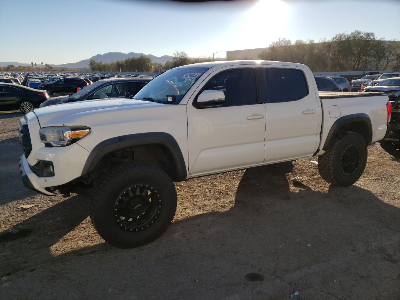 2017 TOYOTA TACOMA DOU