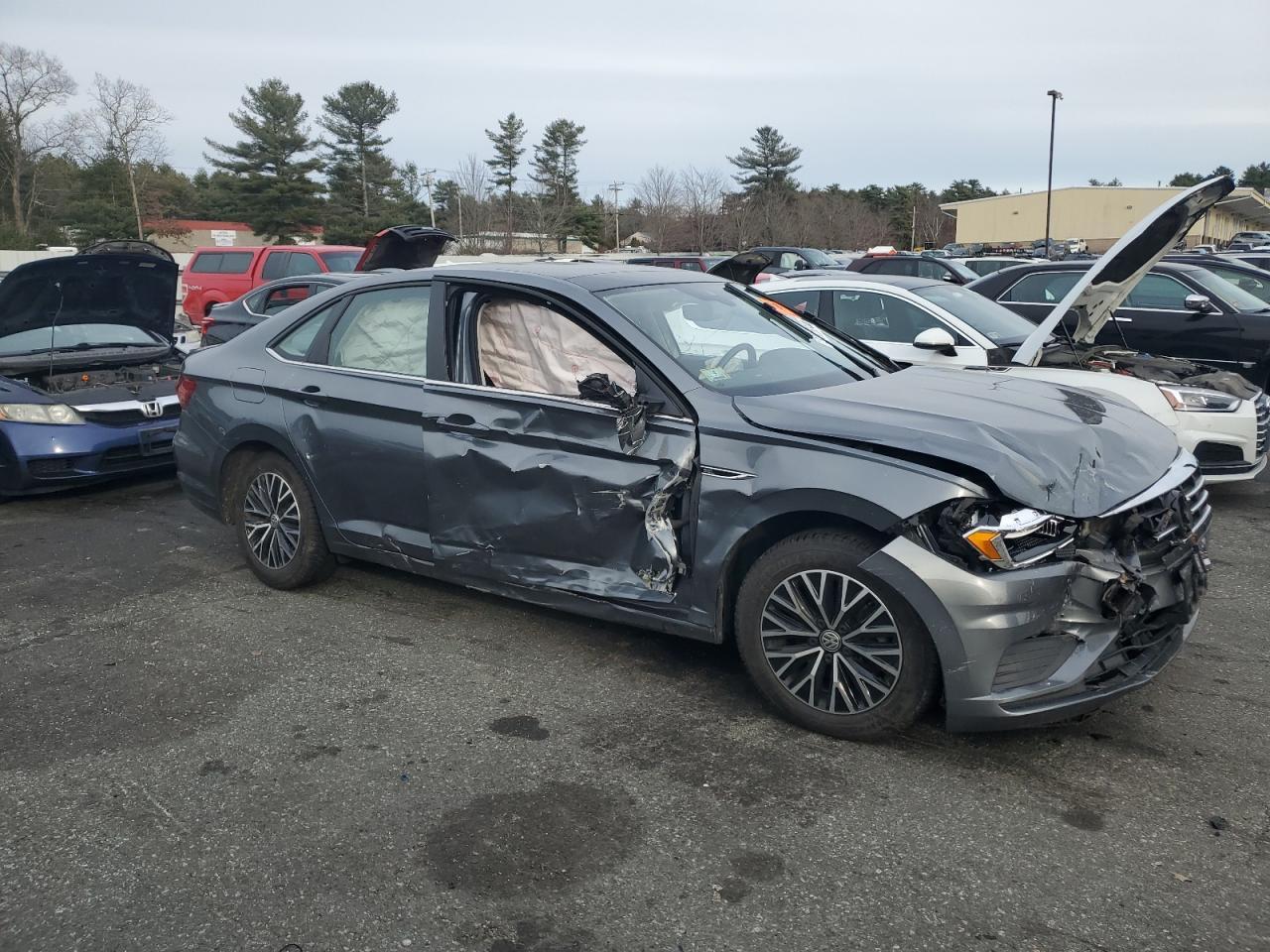2019 VOLKSWAGEN JETTA SEL - Image 4