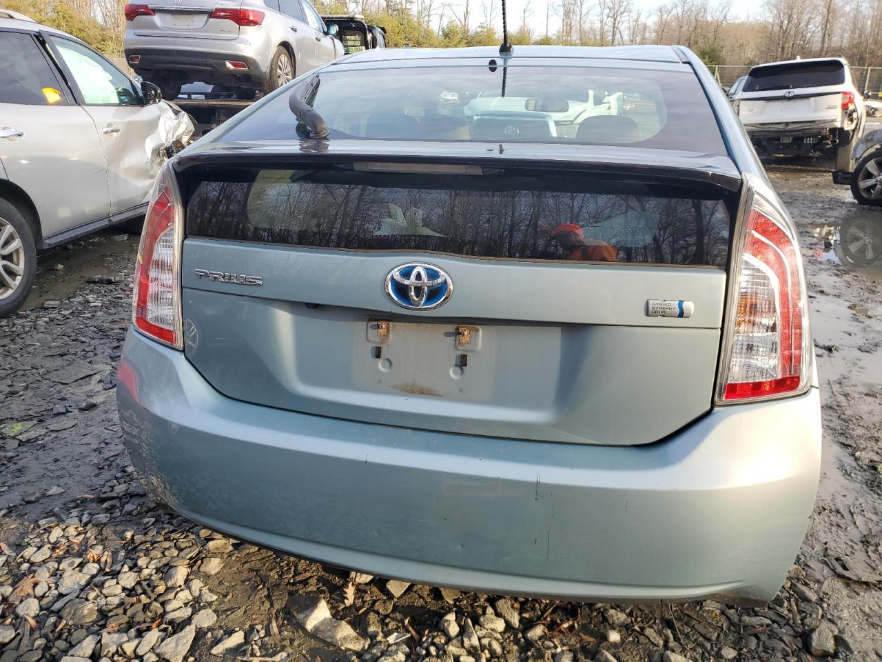 2015 TOYOTA PRIUS - Фото 6