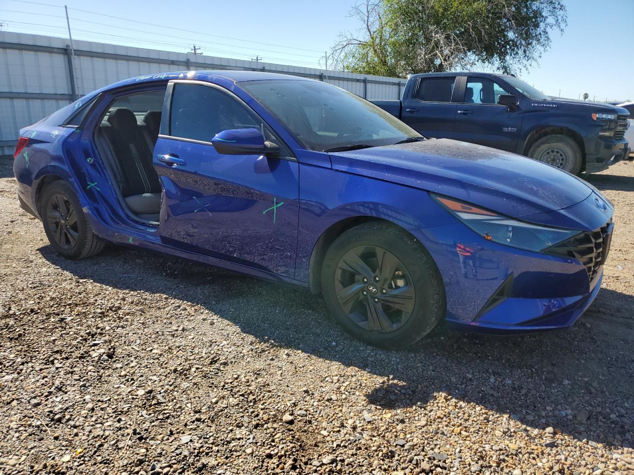 2023 HYUNDAI ELANTRA SE - Image 4