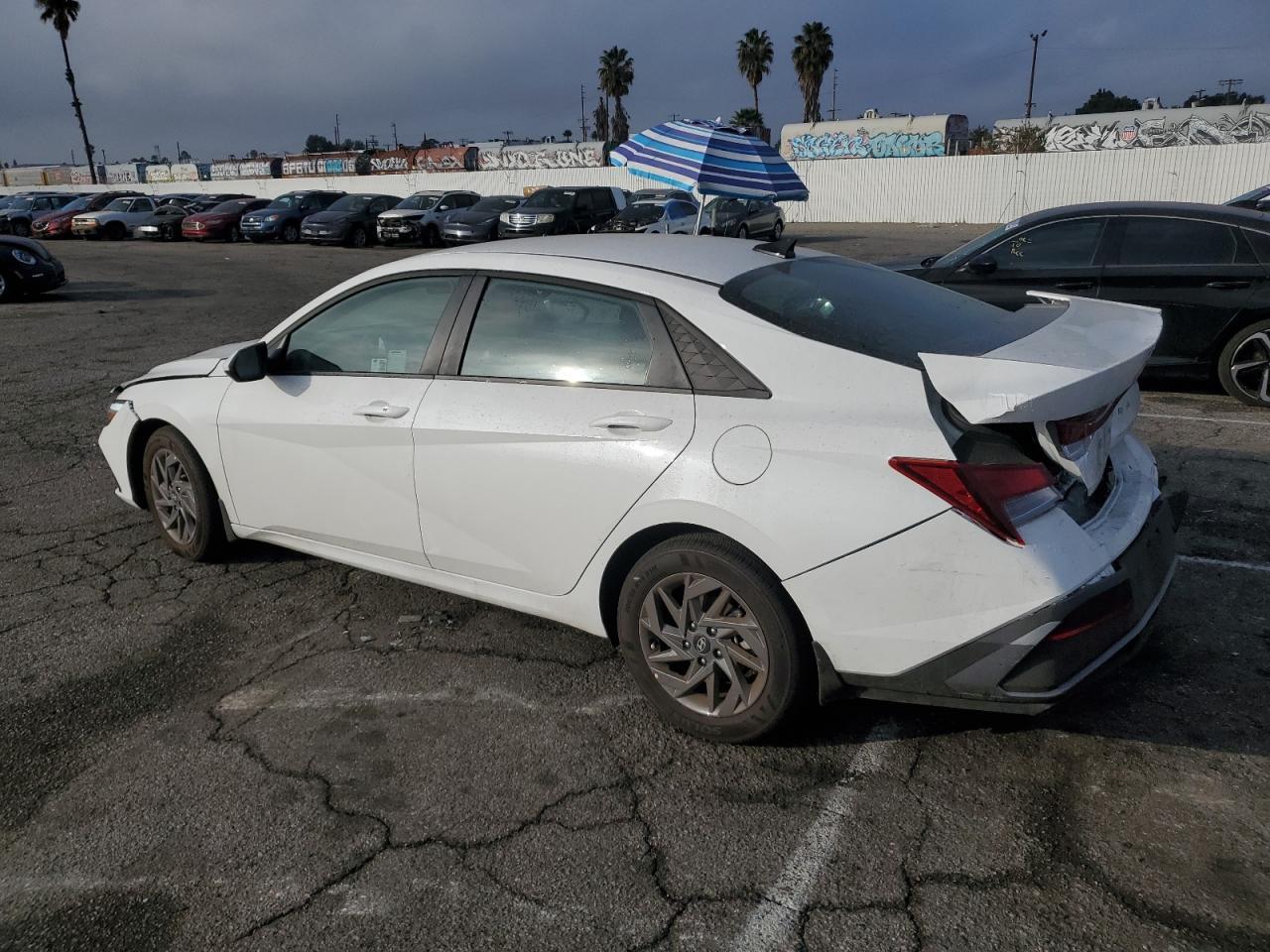 2024 HYUNDAI ELANTRA SE - Image 2