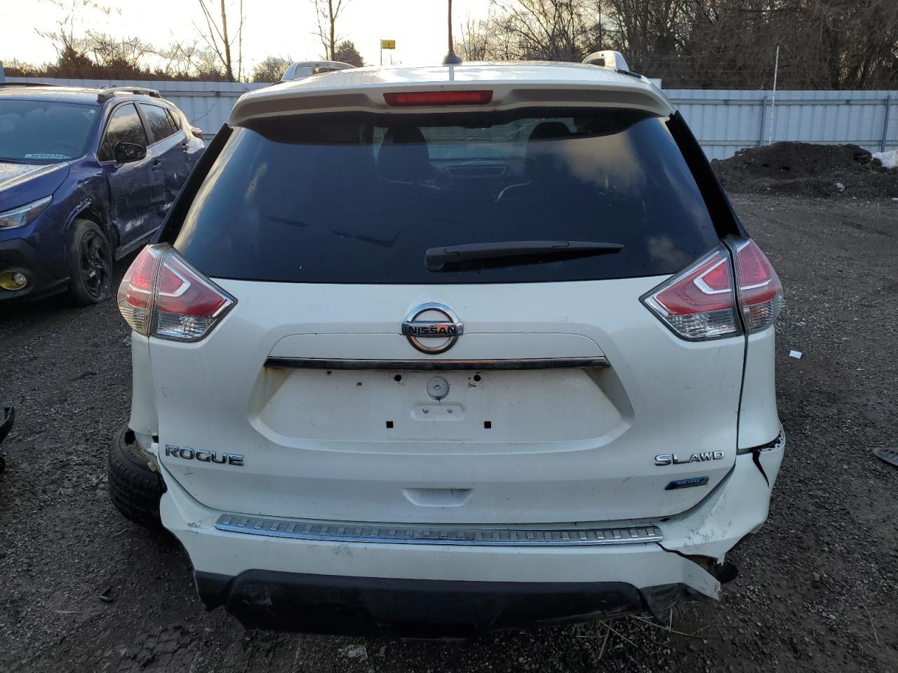 2015 NISSAN ROGUE S - Image 6