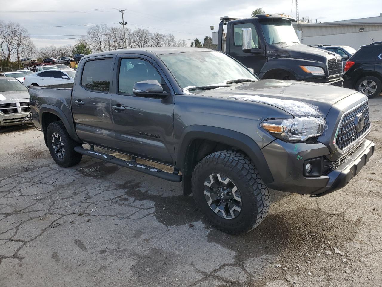 2019 TOYOTA TACOMA DOU - Фото 4