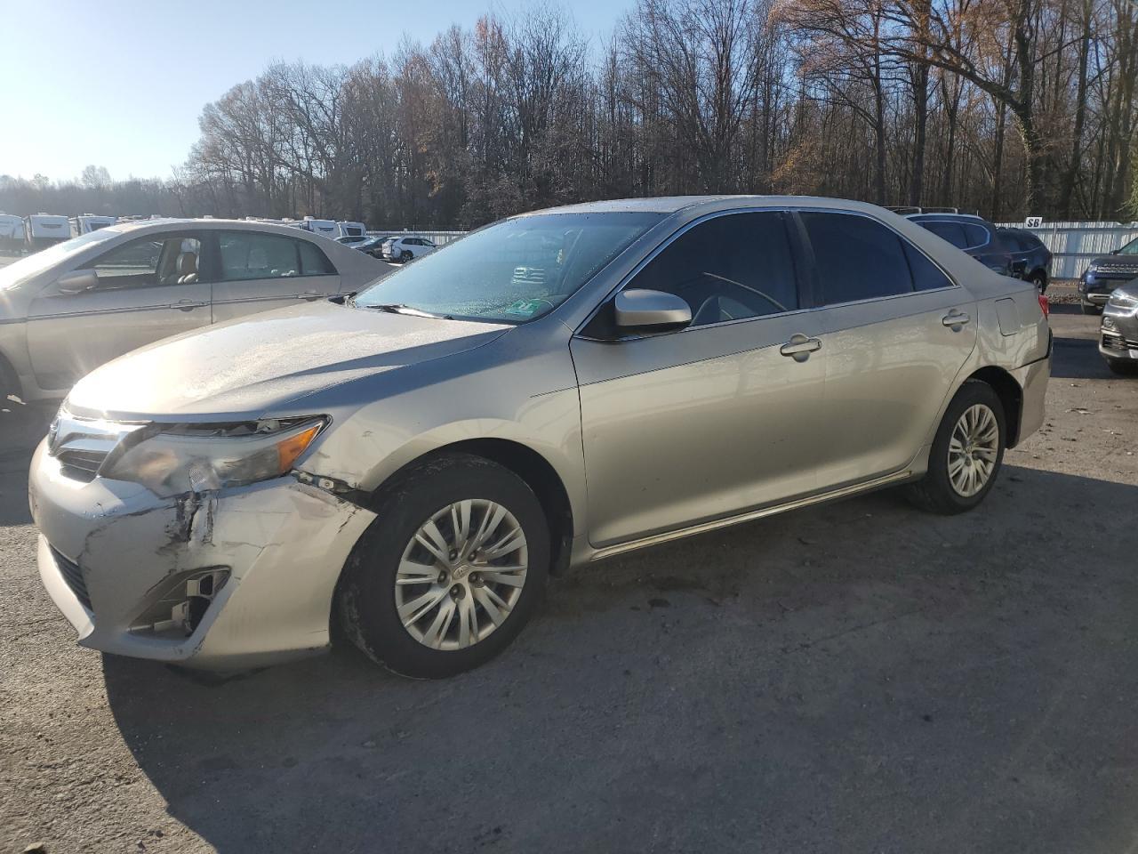 2014 TOYOTA CAMRY L