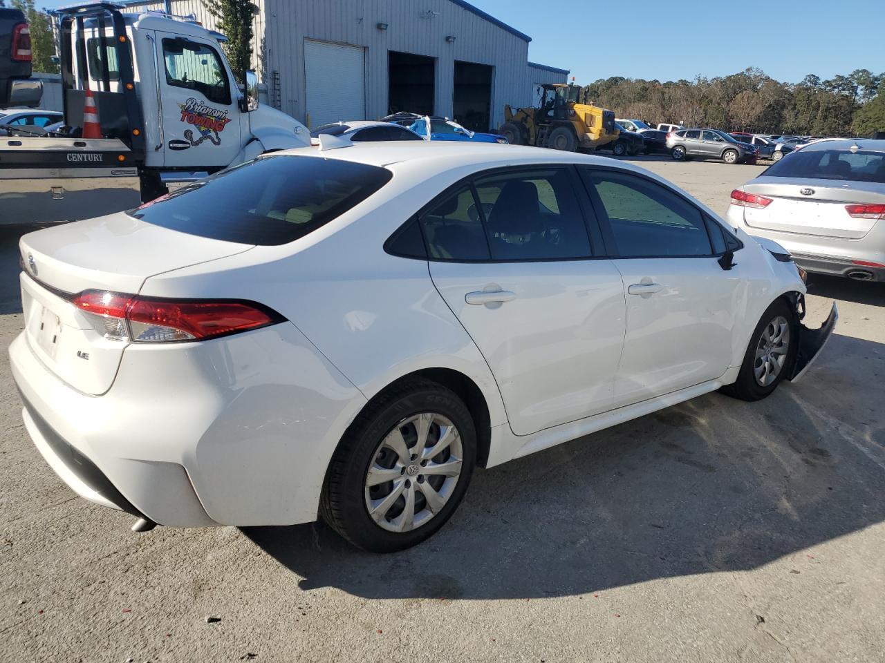 2022 TOYOTA COROLLA LE - Image 3