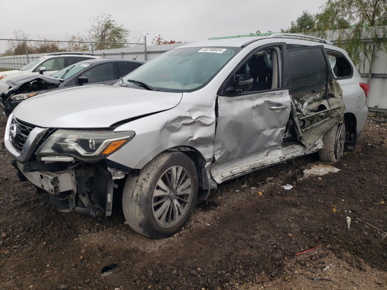 2017 NISSAN PATHFINDER