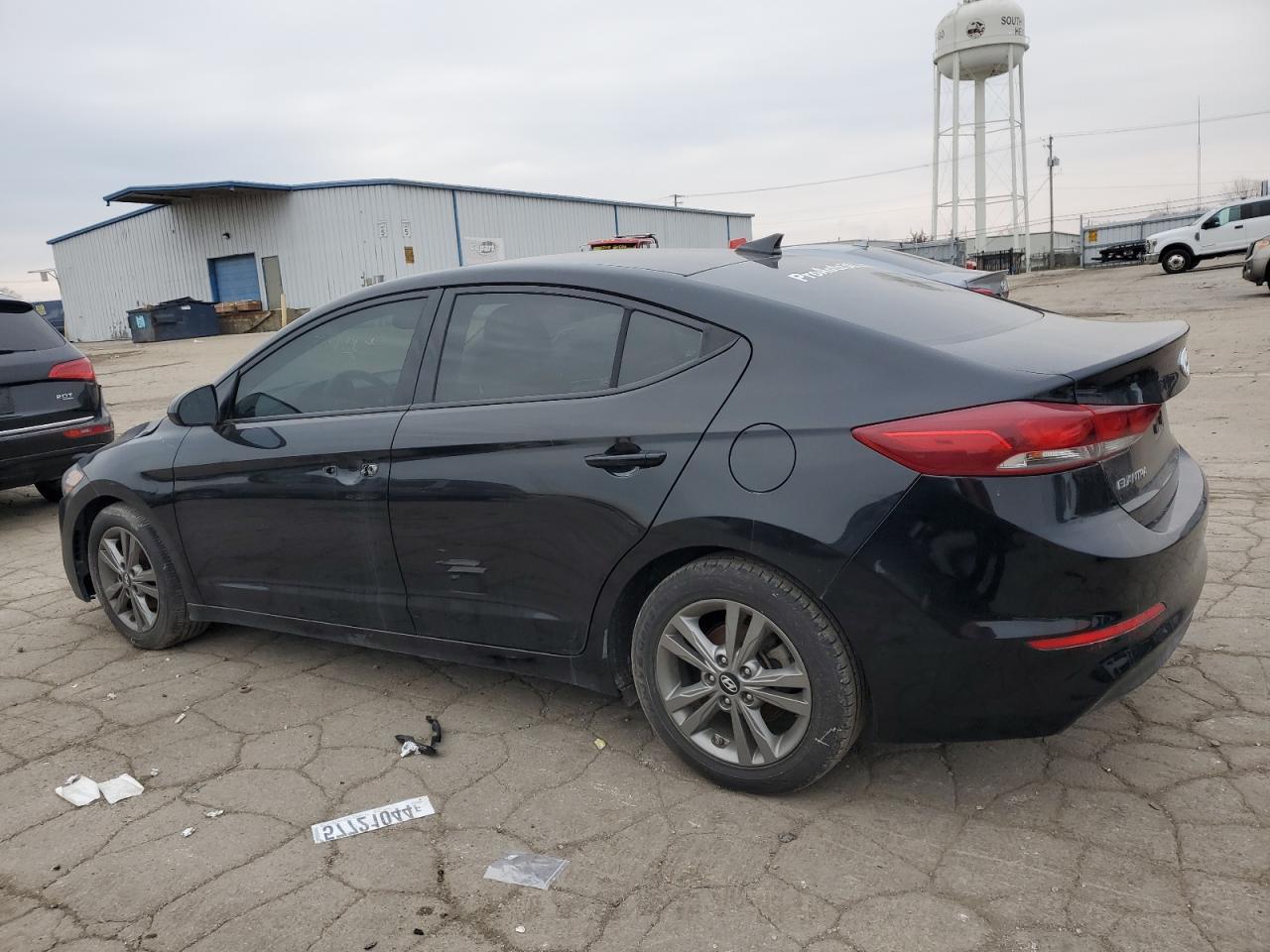 2018 HYUNDAI ELANTRA SE - Image 2