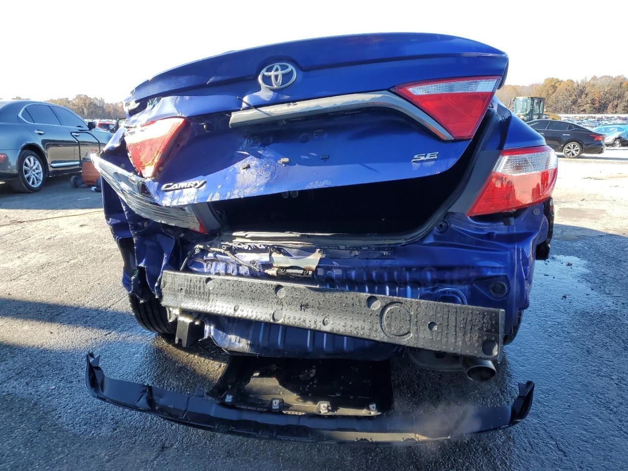 2016 TOYOTA CAMRY LE - Фото 6