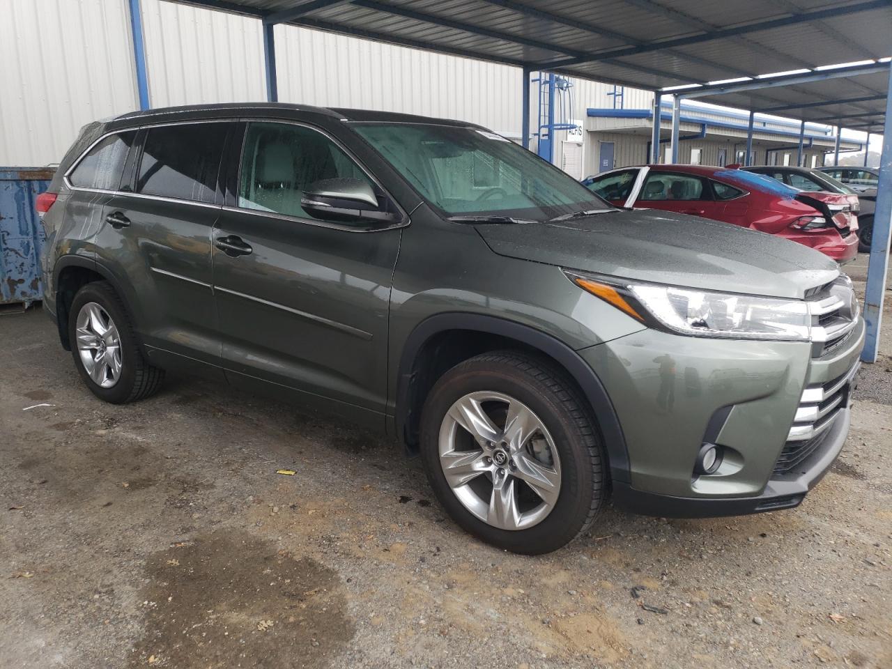 2018 TOYOTA HIGHLANDER - Image 4
