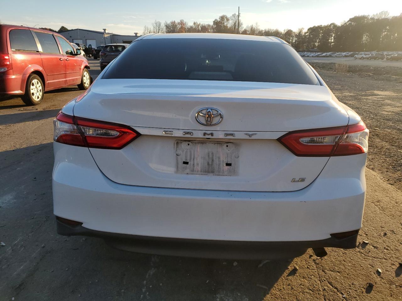 2018 TOYOTA CAMRY L - Image 6