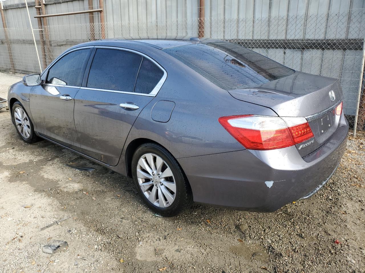 2015 HONDA ACCORD EXL - Image 2