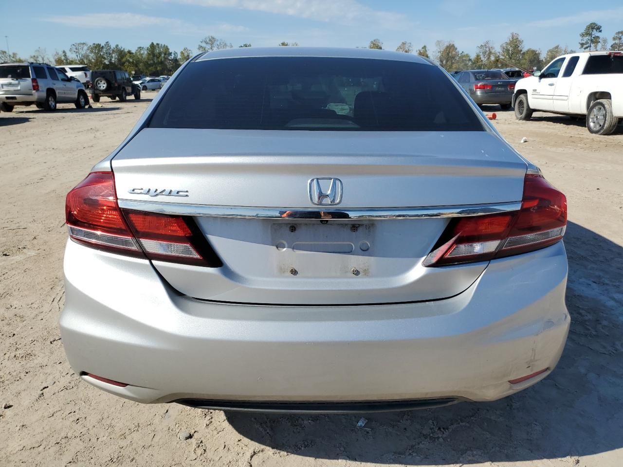2015 HONDA CIVIC LX - Фото 6