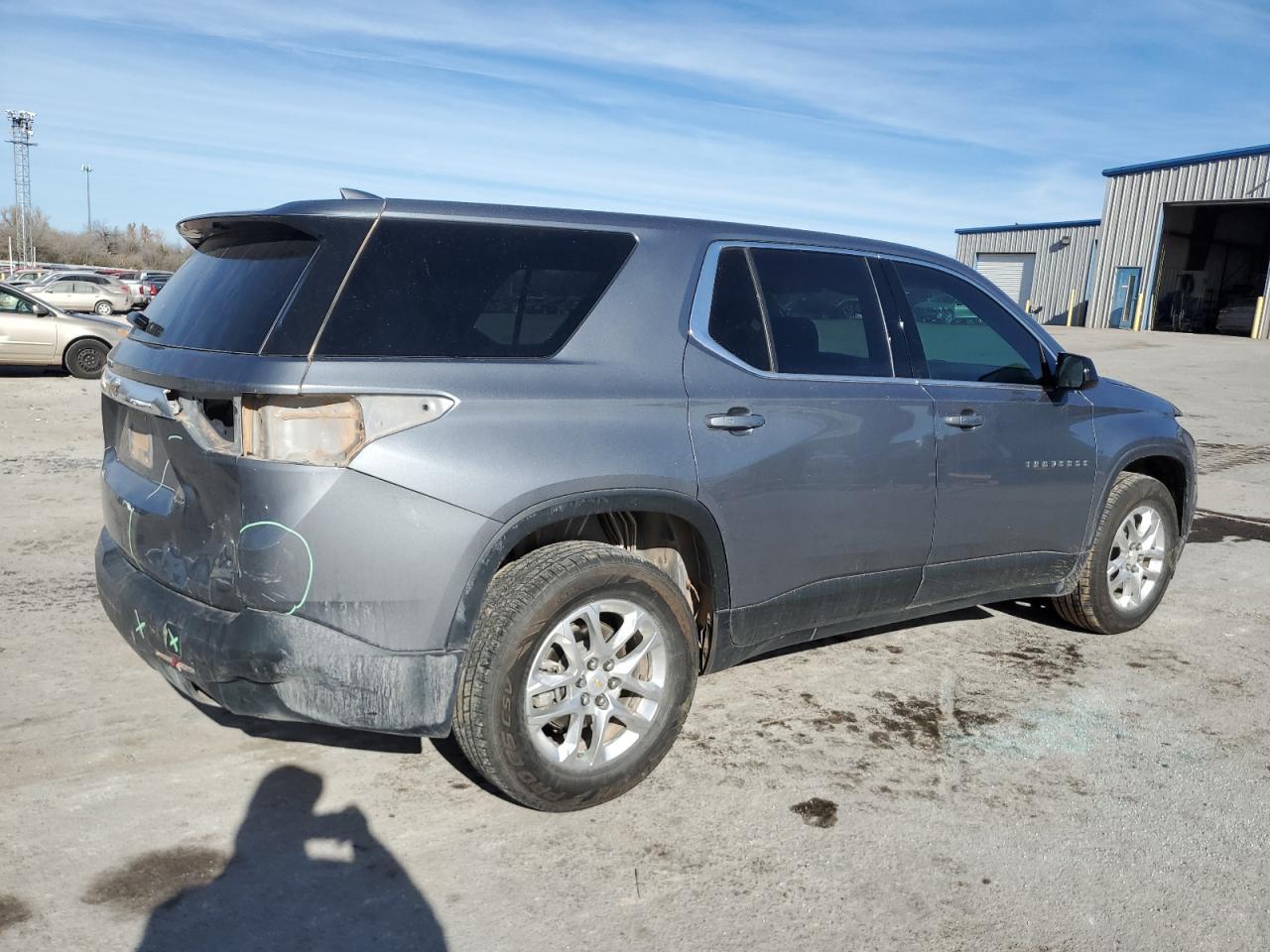 2020 CHEVROLET TRAVERSE L - Фото 3