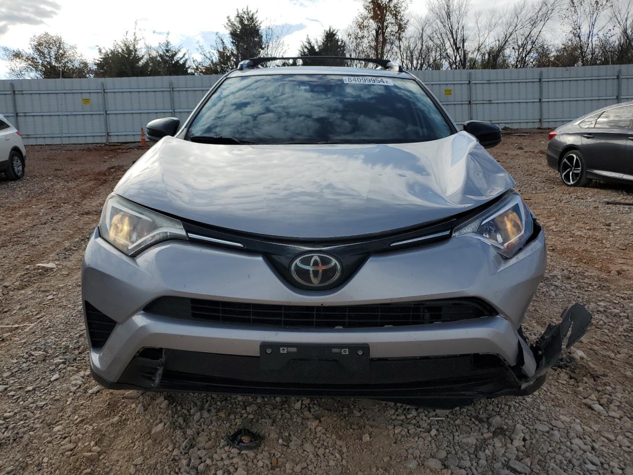2018 TOYOTA RAV4 LE - Image 5