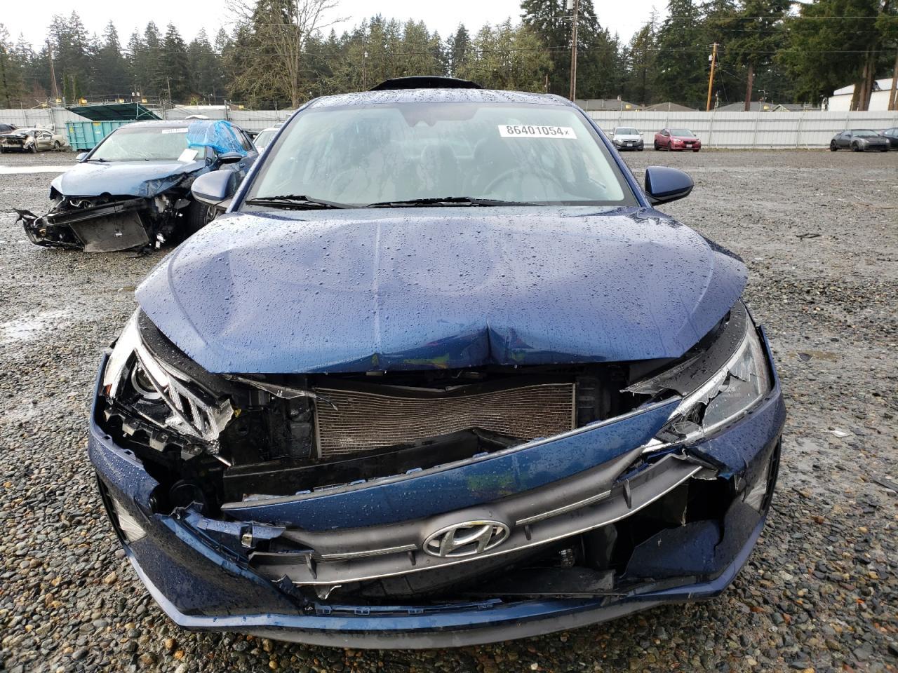 2019 HYUNDAI ELANTRA SE - Image 5