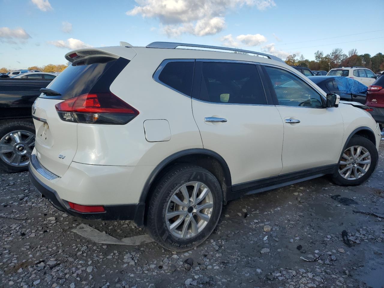2018 NISSAN ROGUE S - Image 3