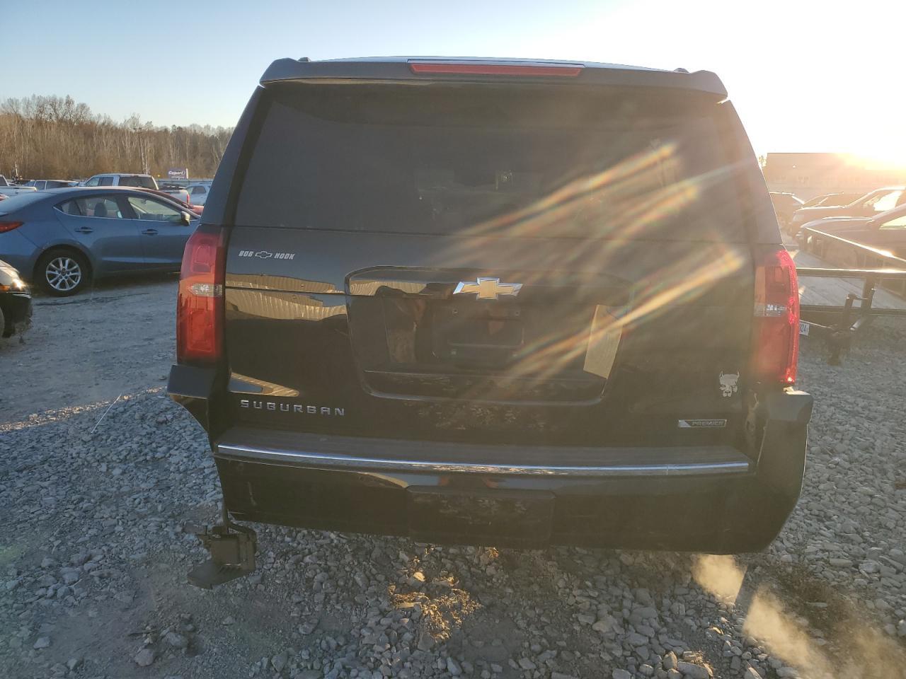 2017 CHEVROLET SUBURBAN K - Фото 6