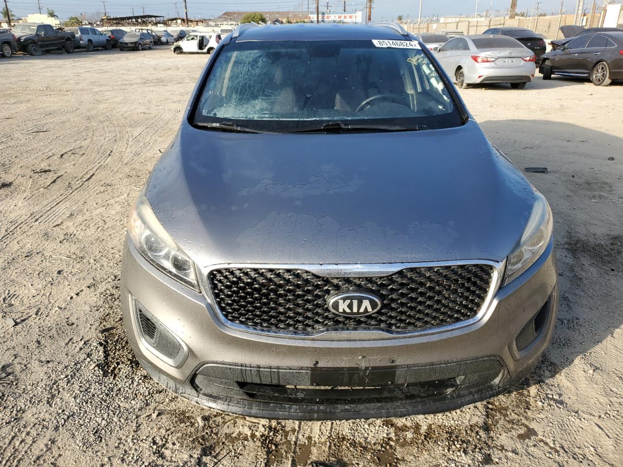 2016 KIA SORENTO LX - Image 5