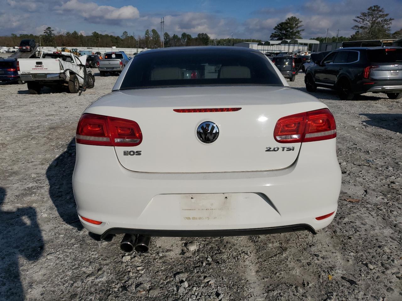 2012 VOLKSWAGEN EOS KOMFOR - Image 6