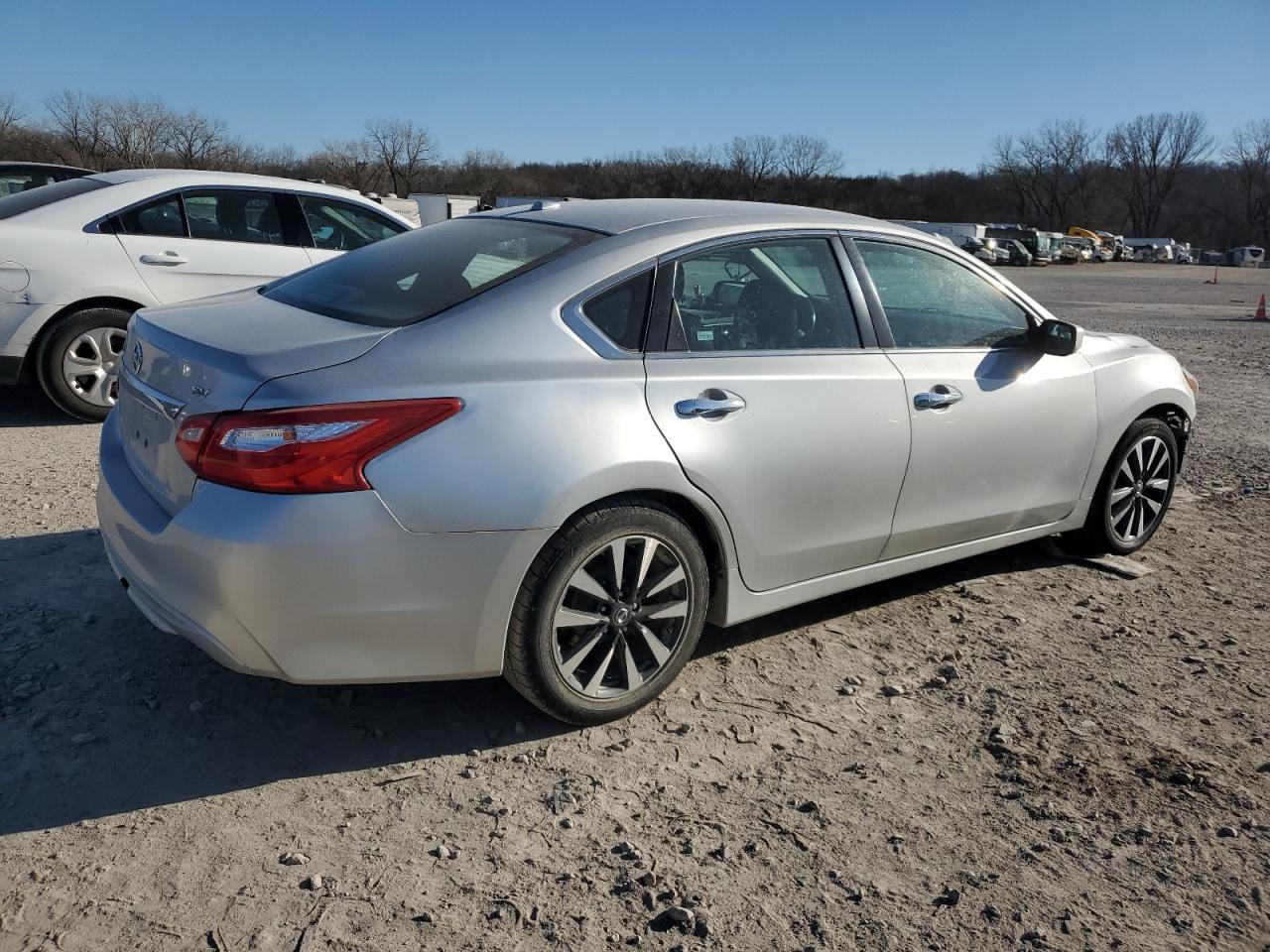 2017 NISSAN ALTIMA 2.5 - Image 3