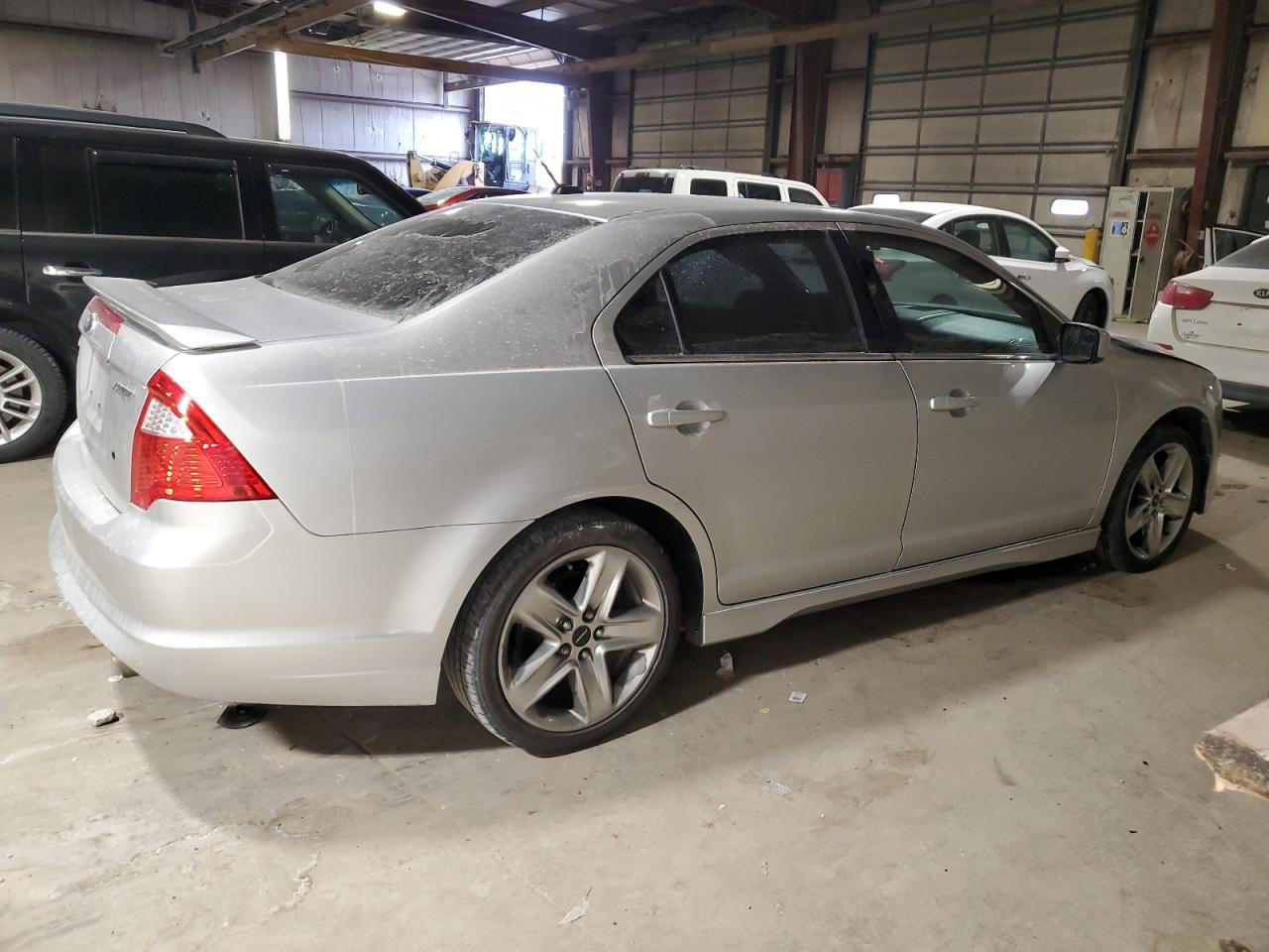 2011 FORD FUSION SPO - Фото 3
