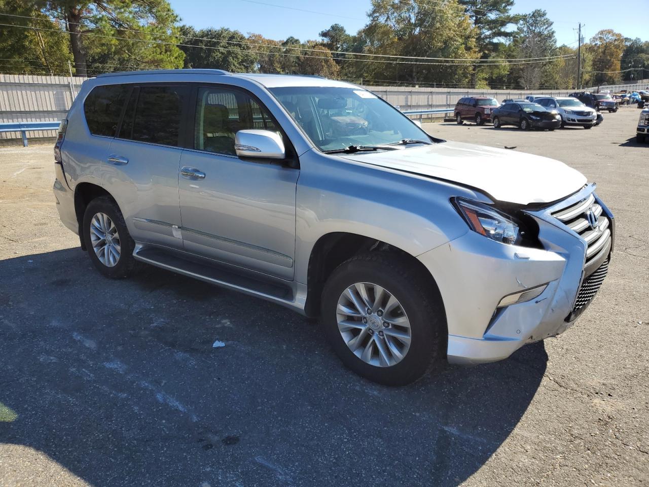 2017 LEXUS GX 460 - Фото 4
