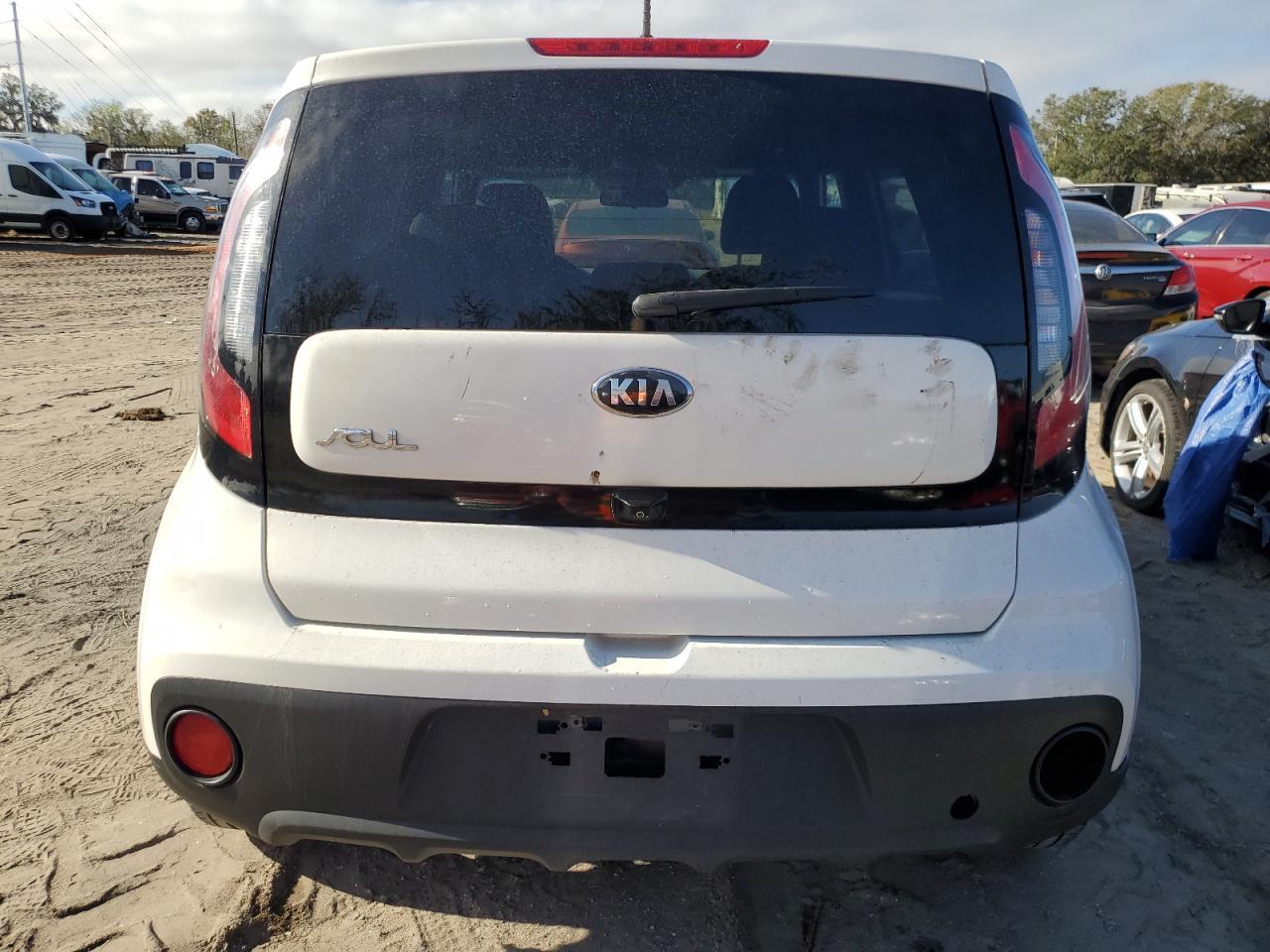 2017 KIA SOUL - Фото 6