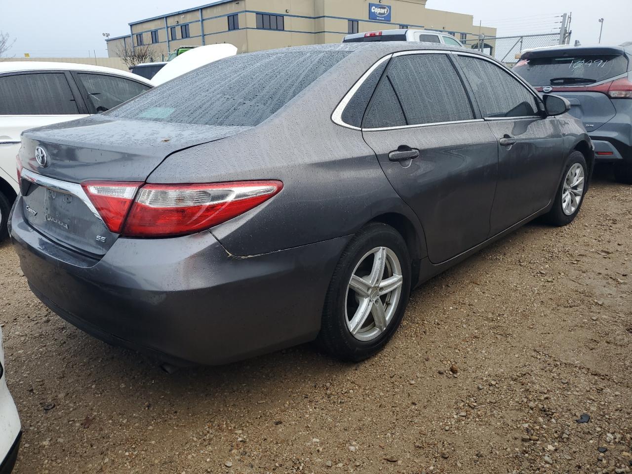 2015 TOYOTA CAMRY LE - Фото 3