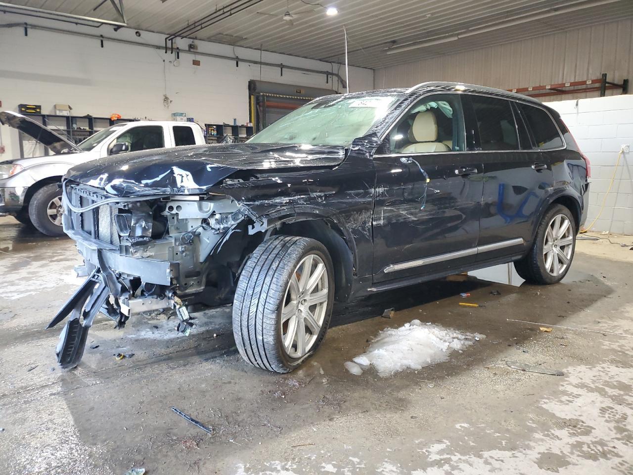 2019 VOLVO XC90 T6 IN