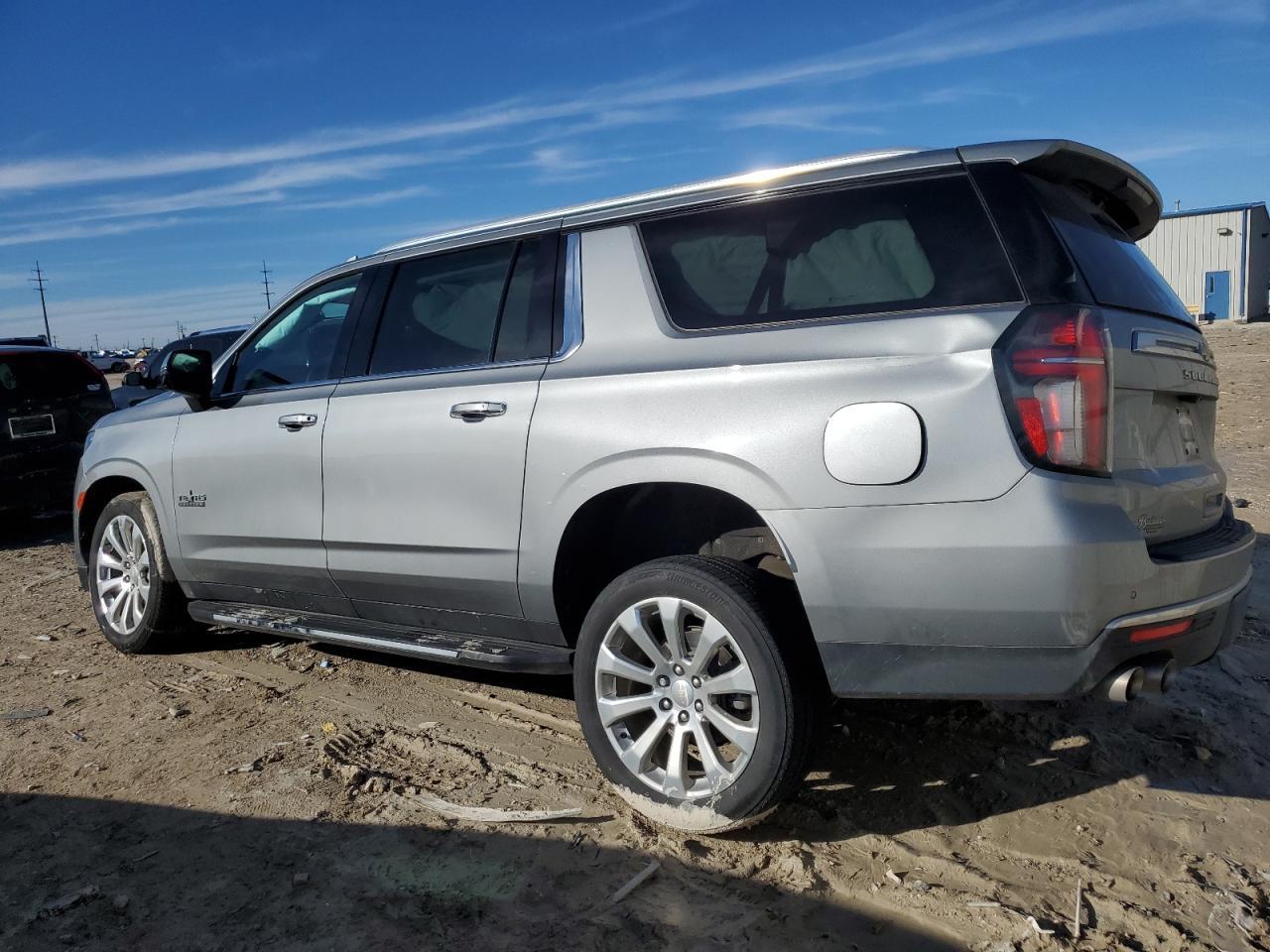 2023 CHEVROLET SUBURBAN C - Фото 2