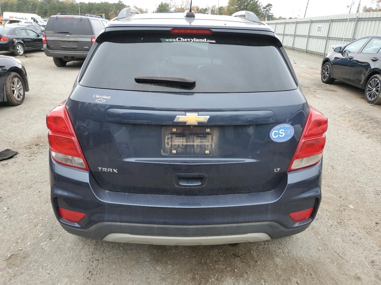 2018 CHEVROLET TRAX 1LT - Image 6