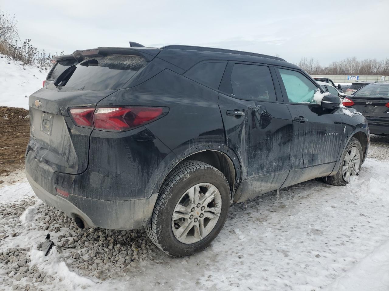 2022 CHEVROLET BLAZER 2LT - Image 3