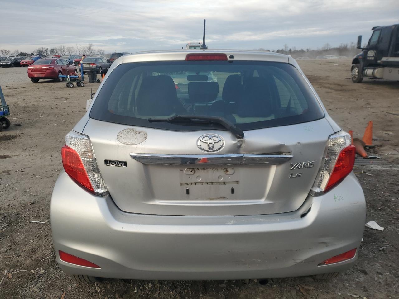 2012 TOYOTA YARIS - Image 6