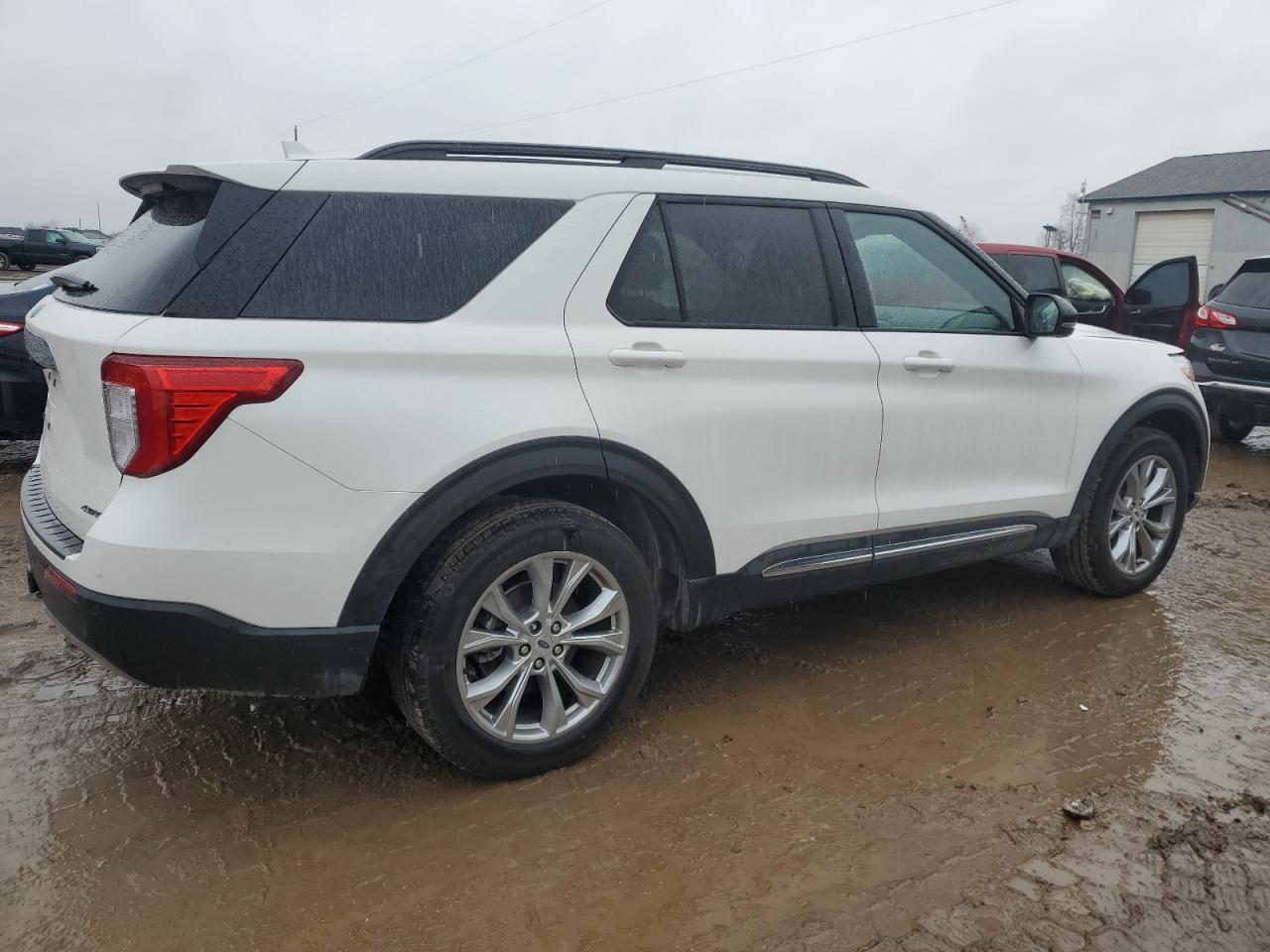 2023 FORD EXPLORER X - Фото 3