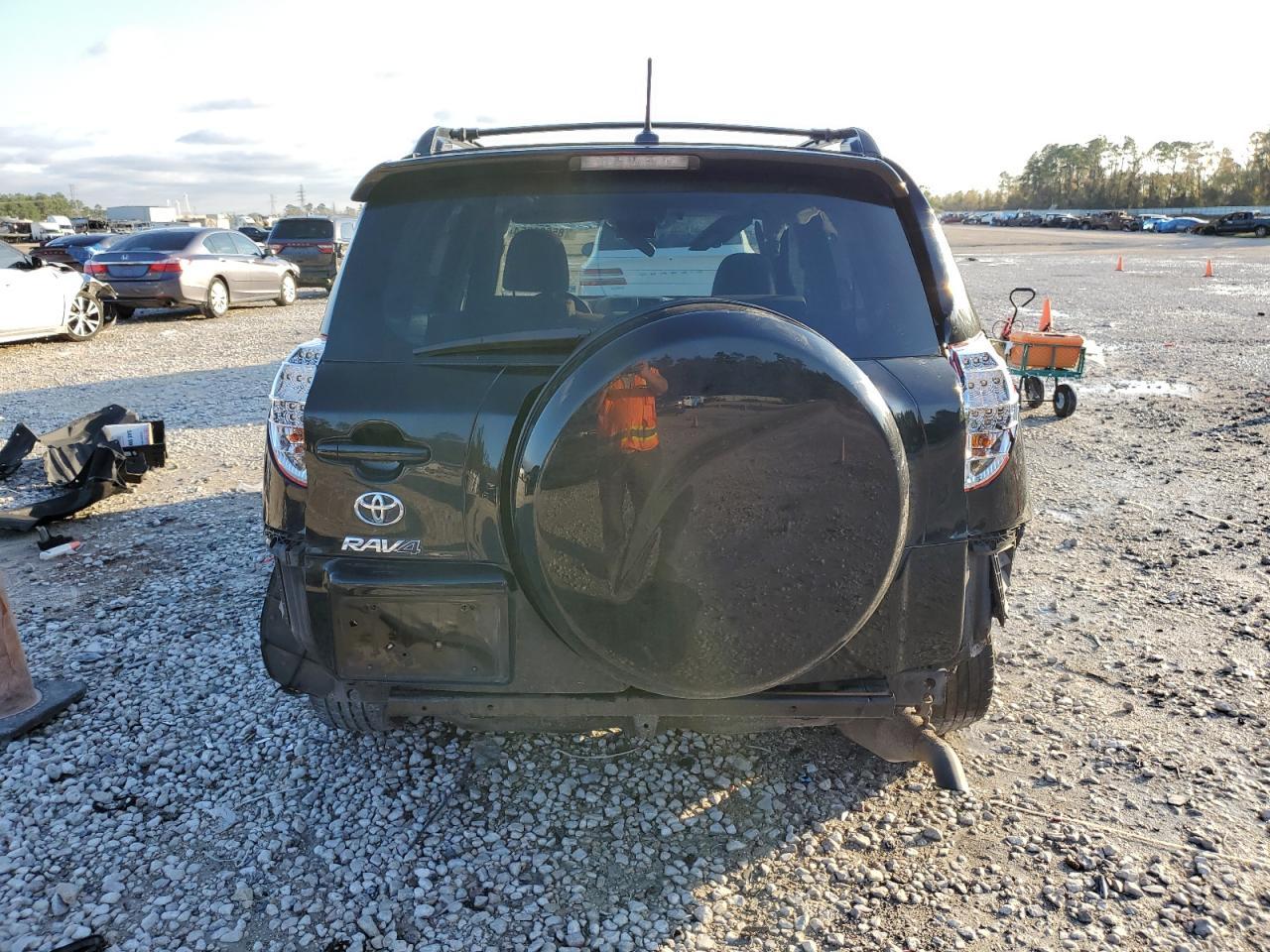 2011 TOYOTA RAV4 - Image 6