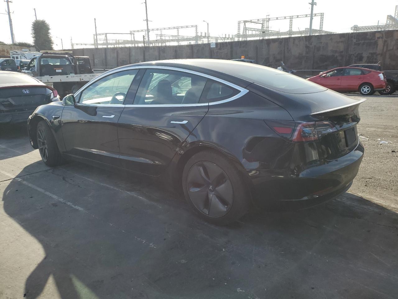 2019 TESLA MODEL 3 - Фото 2
