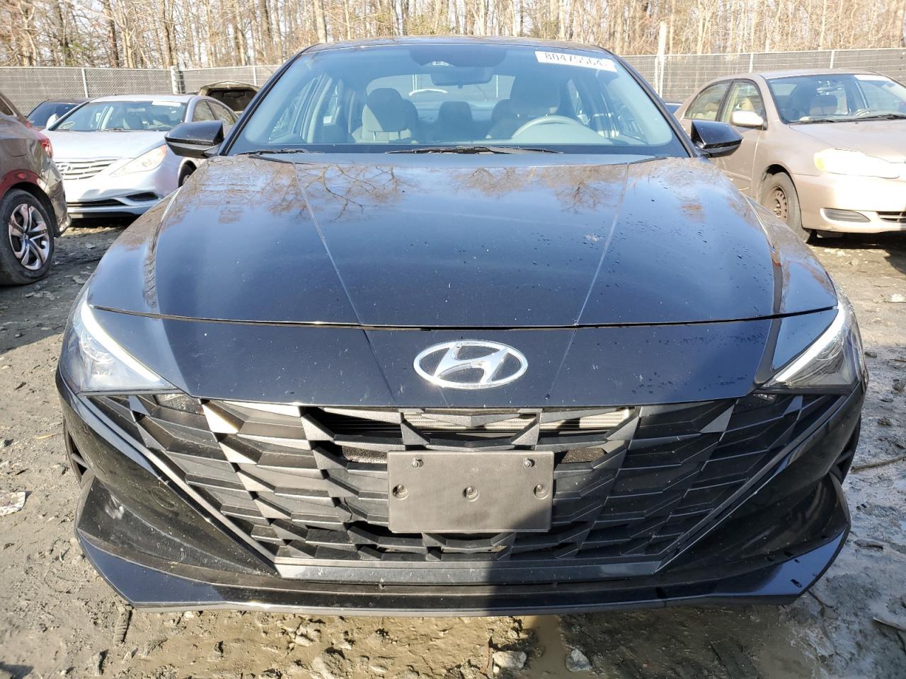 2023 HYUNDAI ELANTRA SE - Image 5