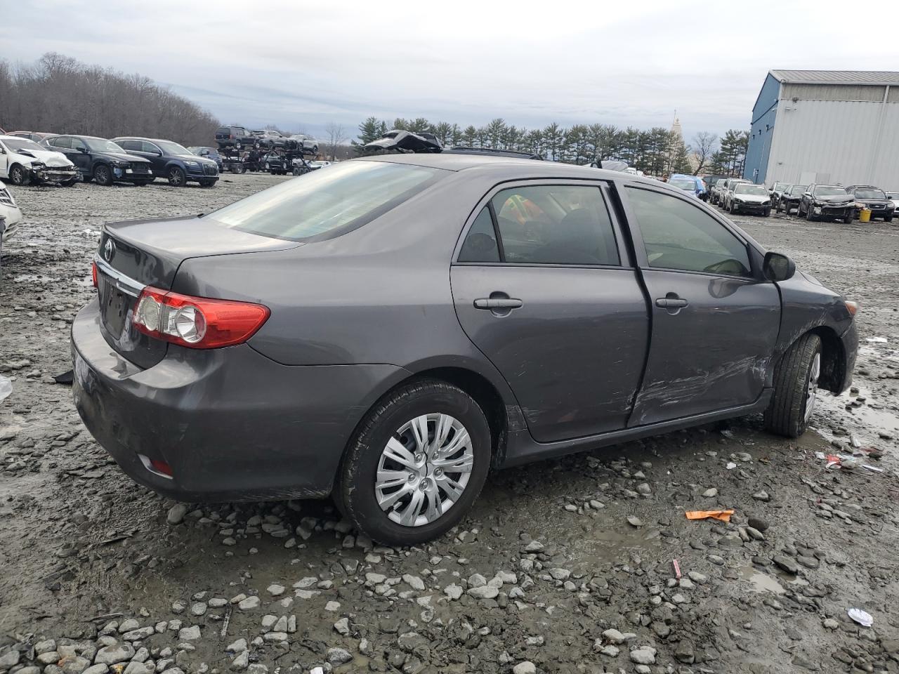 2013 TOYOTA COROLLA BA - Фото 3