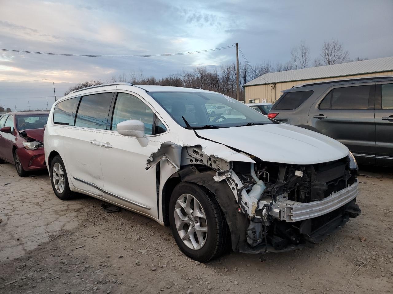 2017 CHRYSLER PACIFICA T - Фото 4