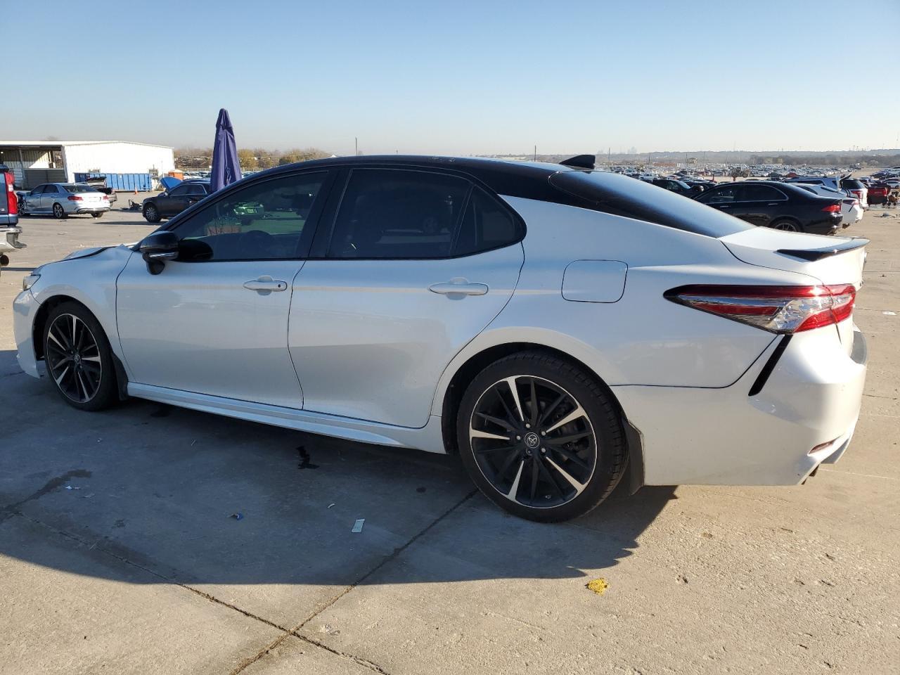 2018 TOYOTA CAMRY XSE - Image 2